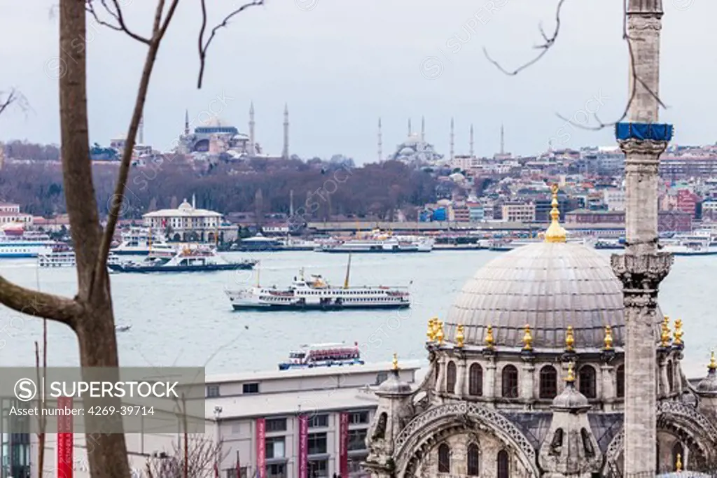 Ferry crossing the Bosphorus, Istanbul, Turkey.