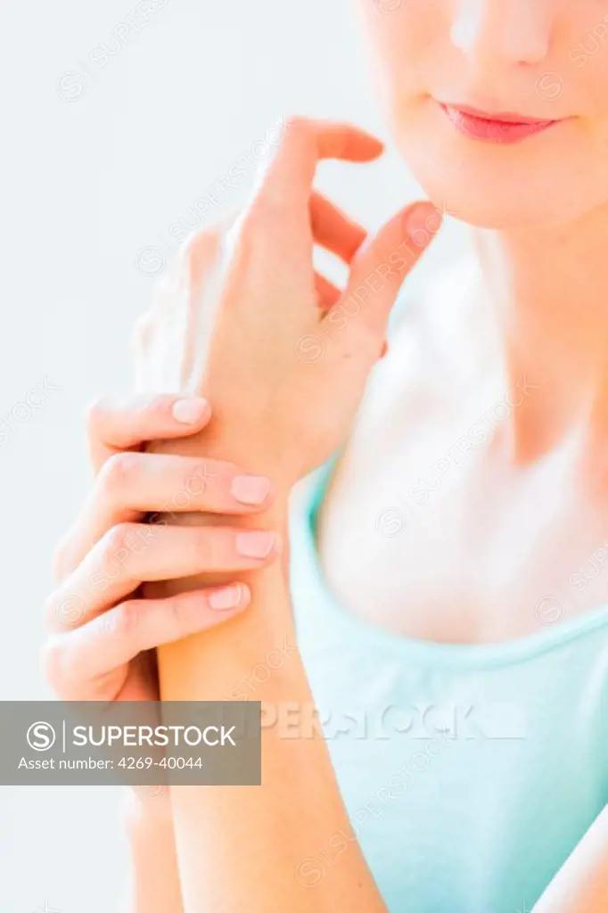 Woman with wrist pain.