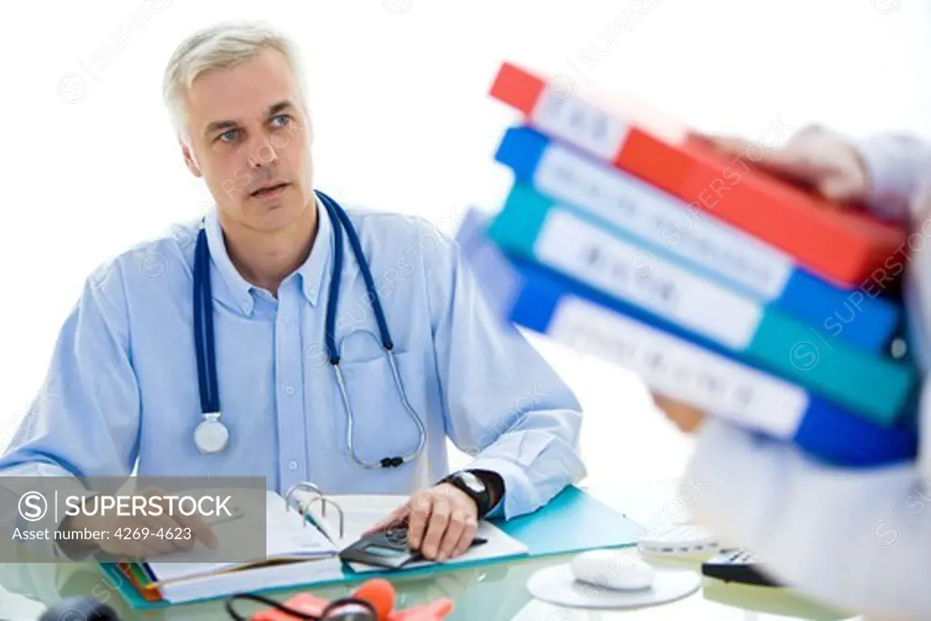 General practitioner dealing with accounting and administrative work.
