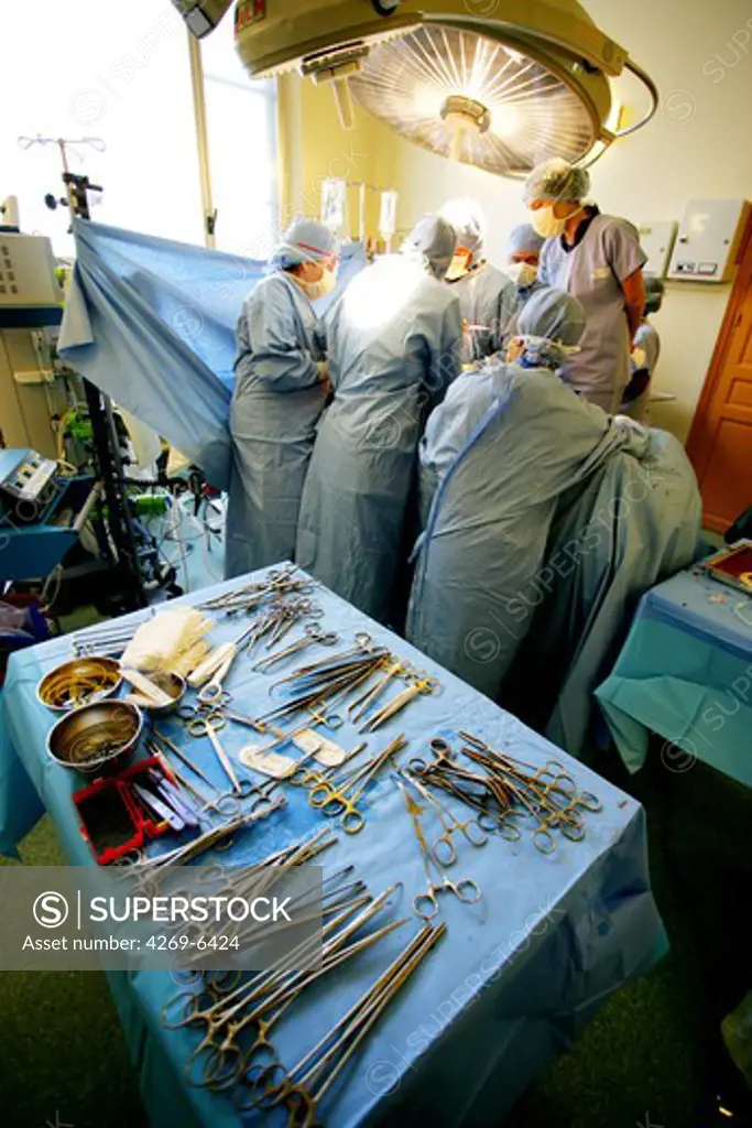 Department of vascular surgery, Pitié-Salpêtrière hospital, Paris, France. Surgery performed by Pr Fabien Koskas to treat aortic lesions ( aneurysm, dissecting aneurysm ) with custom-made endovascular implants.