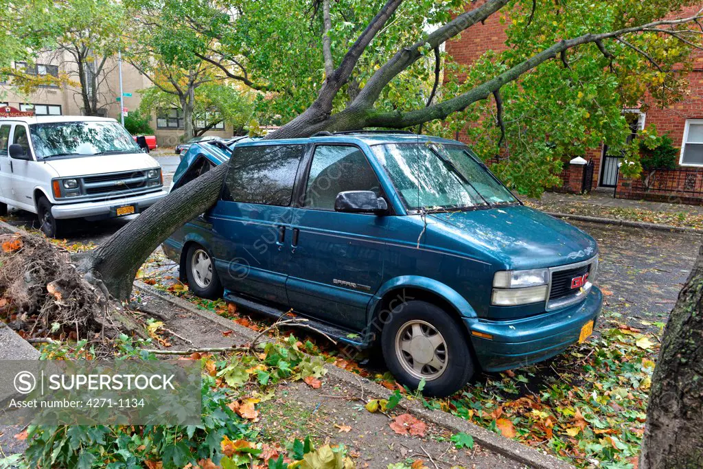 USA, New York City, Queens, Aftermath of tropical hurricane Sandy, October 30, 2012