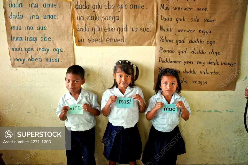 Panama, Kuna Yala, Guna Indigenous students at Spanish-Guna bilingual school in Ustupu