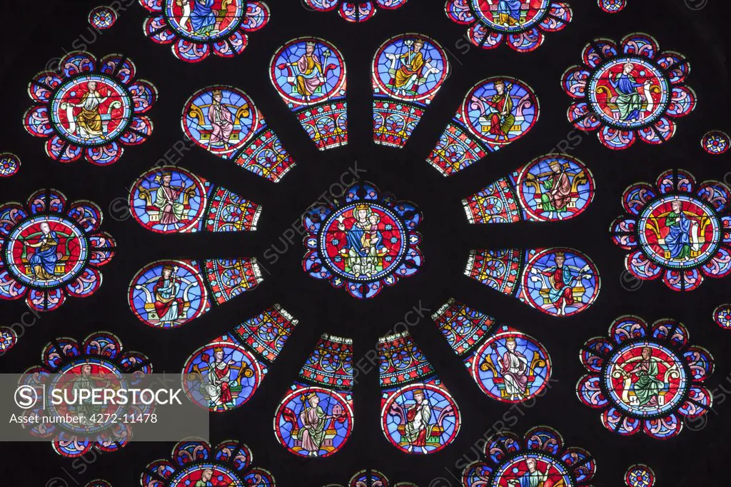 France, Aquitaine, Pau.  A stained glass window in the Church of St Martin in Pau, whose architect Boeswillwald was inspired by Notre Dame Cathedral in Paris.