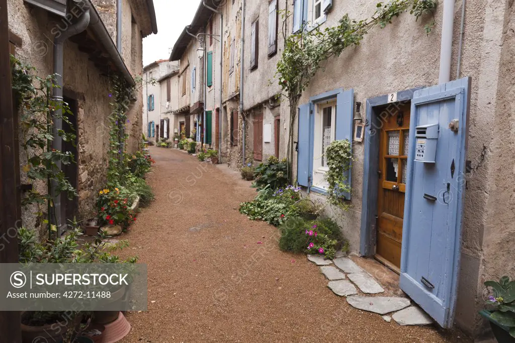 France, Tarn, Soreze.  A pretty lane in the town of Soreze, once the location of a Royal Military School in Louis XVI's reign, and now much loved by artisans, artists and writers.