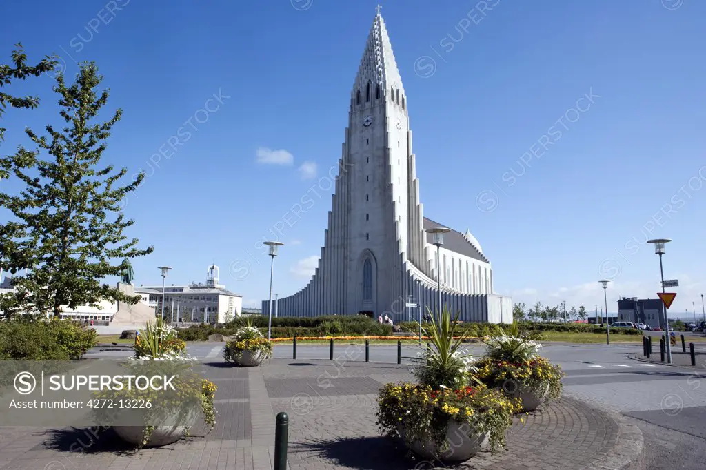 Iceland, Reykjavik. Hallgrimskirkja built in the 1940's to resemble a mountain of basaltic lava, the national cathedral dominates the top end of the capital at Skolavodustigur.