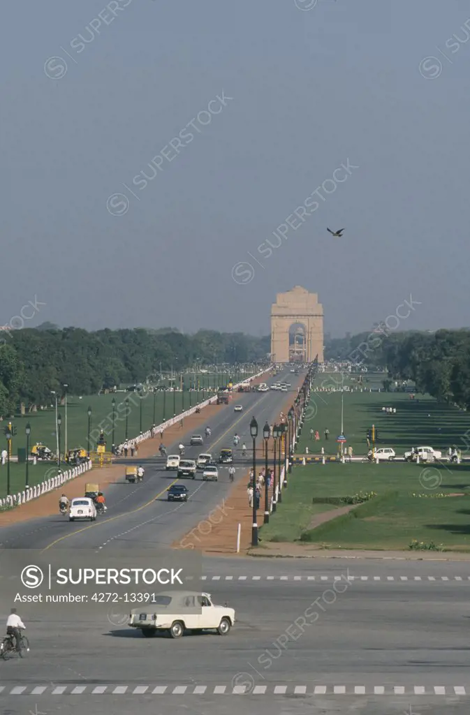 India gate designed by Edwin Lutyens the 42 metre high memorial to the unknown soldier