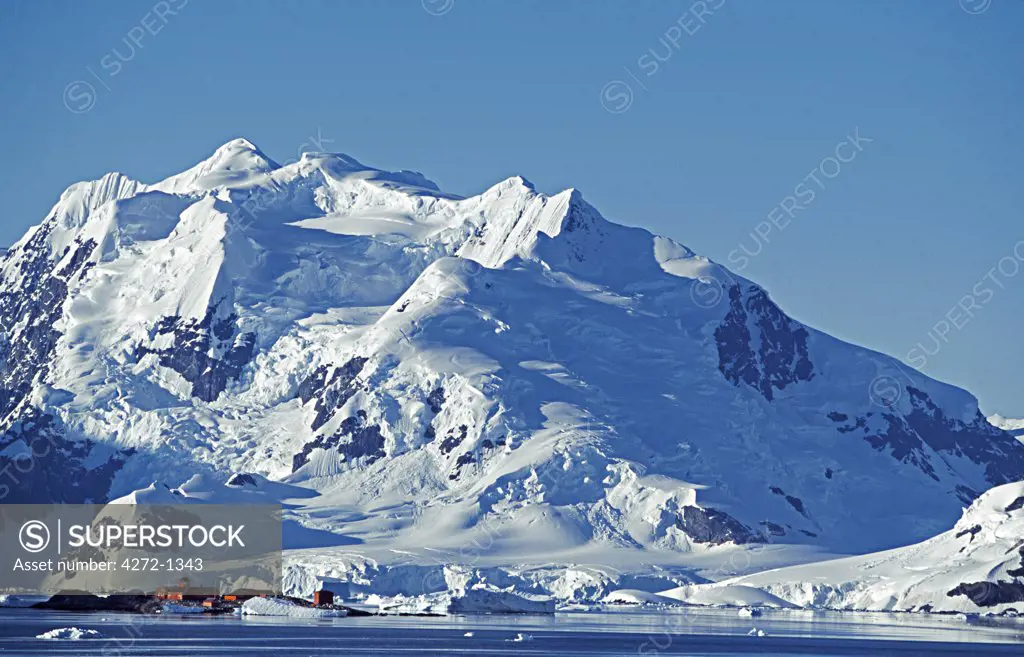 Antarctica, Antarctic Peninsula, Paradise Harbour. The Chilean base in Paradise Harbour on the Antarctic Peninsula.