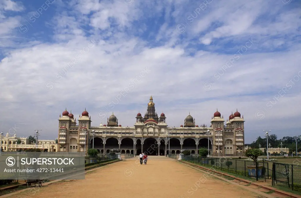 The Maharaja's Palace, designed in the hybrid Indo-Saracenic style by Henry Irwin, the British consultant architect of Madras State, was completed in 1912 for the 24th Wadiyar Raja.  Twelve temples surround the palace.