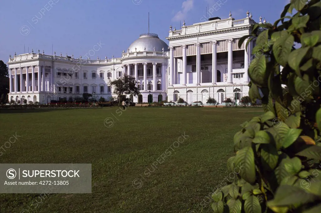 The Gardens and Palace of Raj Bhavan Raj Bhavan is the Governor's house in Kolkata. It is now the residence of the Governor and was once the residence of the Governor-General of India. Based on an idea of the then Governor-General, Marquis of Wellesley, the building was built in 1803 and modeled to resemble Lord Curzon's ancestral home - Kedleston Hall.