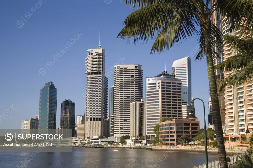 Australia, Queensland, Brisbane. The highrise apartment blocks and office buildings of Brisbane's riverfront.