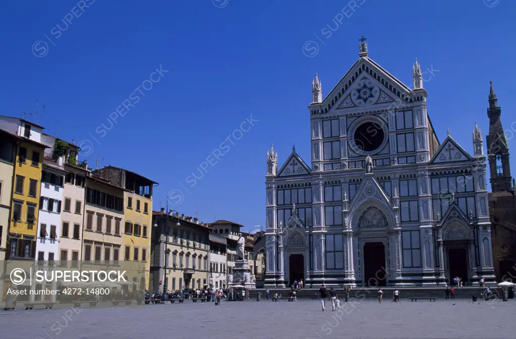 Santa Croce church where Michaelangelo and Galileo are buried in the Piazza Santa Croce