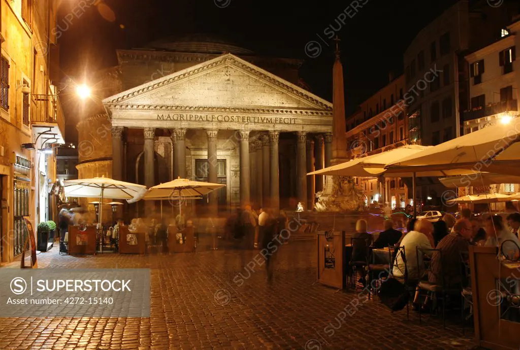 Italy, Rome. The Pantheon.