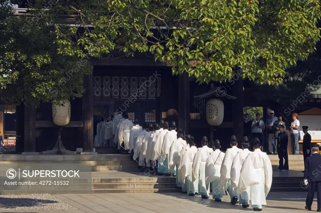Meiji Jingu Shrine procession of temple priests