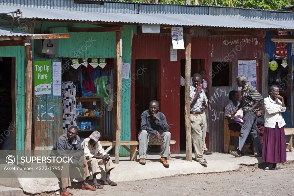 Kenya, Baringo District. People meet, relax and chat at the small trading centre of Koriema, situated in a semi-arid region of Kenyas Rift Valley Province.