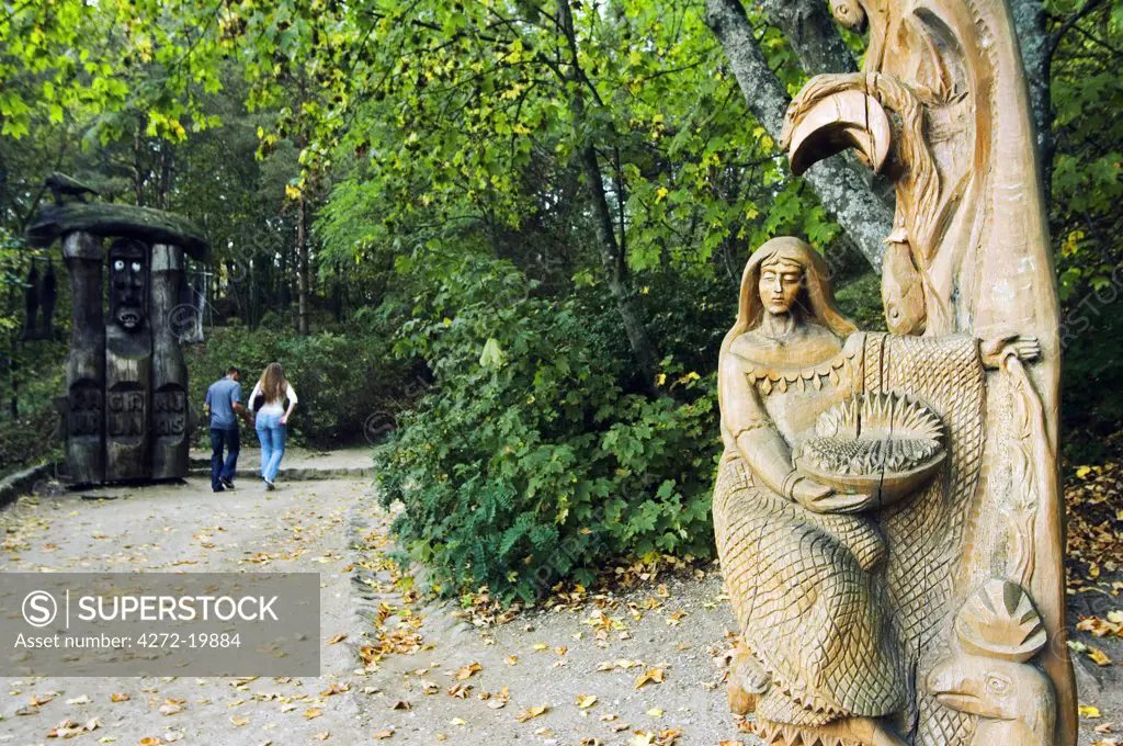 Lithuania, Curonian Spit, Juordkrante. Fairytale Lithuanian wood carvings on Witches Hill (Raganu Kalnas).