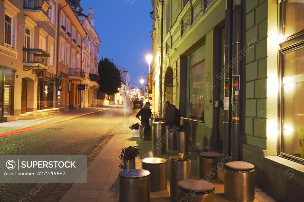 Lithuania, Vilnius, Outdoor Cafe On Pavement On Pilies Gatve