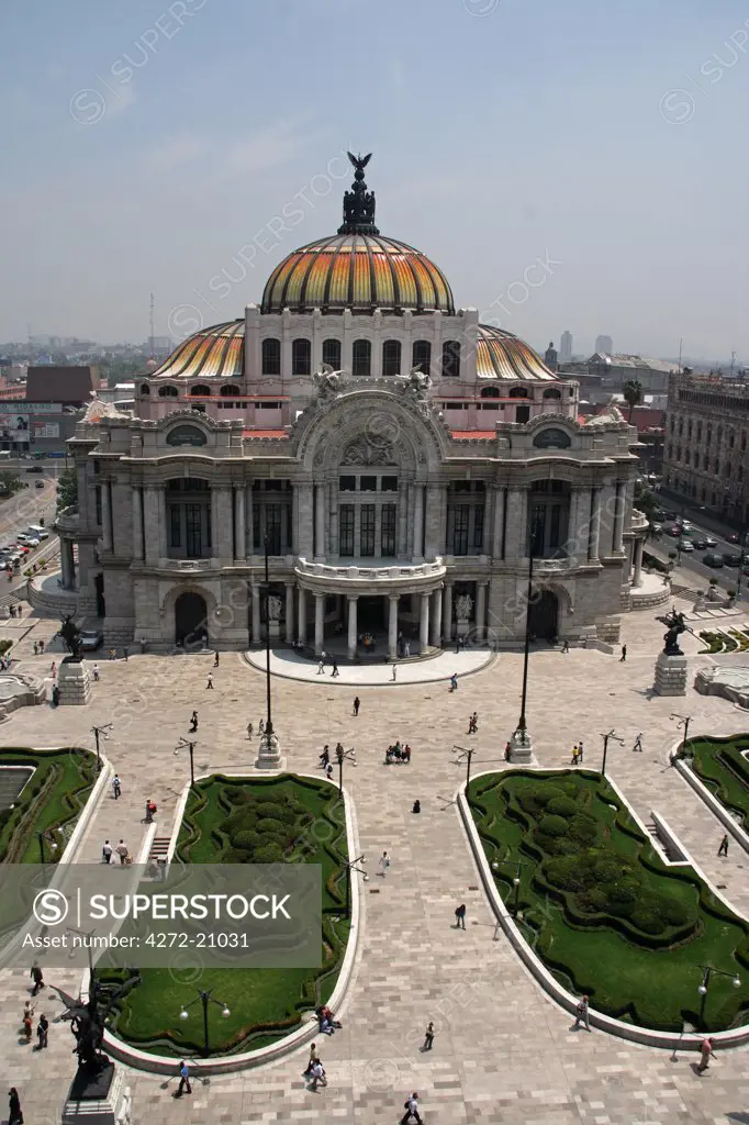 Mexico, Mexico City. Palacio de Bellas Artes (Palace of Fine Arts) is the premier opera house of Mexico City. The building is famous for both its extravagant Beaux Arts exterior in imported Italian white marble and its murals by Diego Rivera, Rufino Tamayo, David Alfaro Siqueiros, and Jos__ Clemente Orozco.