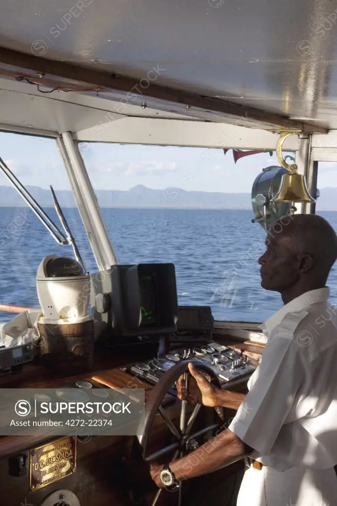 Malawi, Lake Malawi, Club Makokola  Cruising on Lake Malawi in traditional style