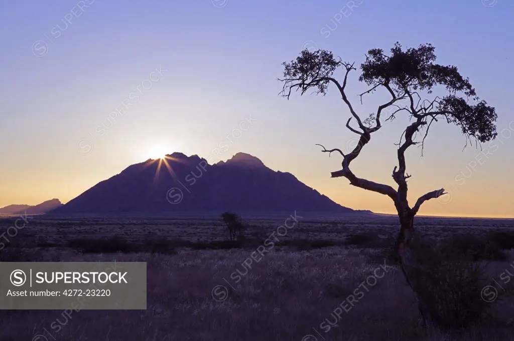 Sunset over the Pondok mountains near Spitzkoppe in southern Damaraland, Namibia.