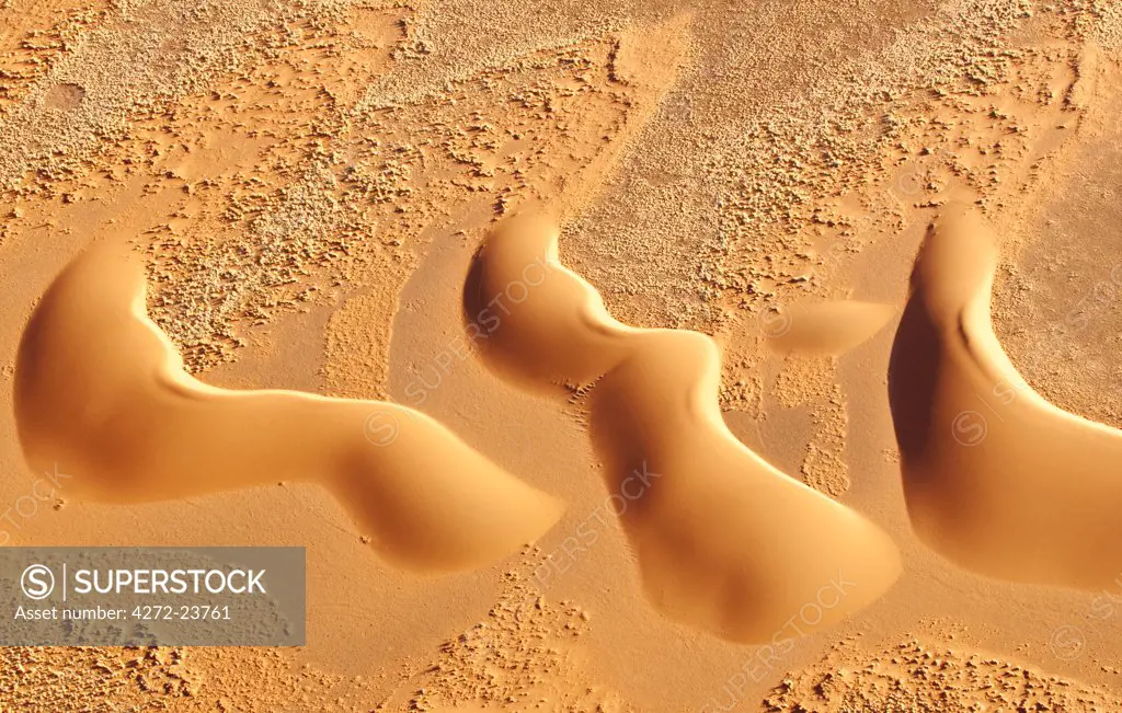 Dunes from above, Sossusvlei, Namib-Naukluft National Park, Namib desert, Namibia, Africa