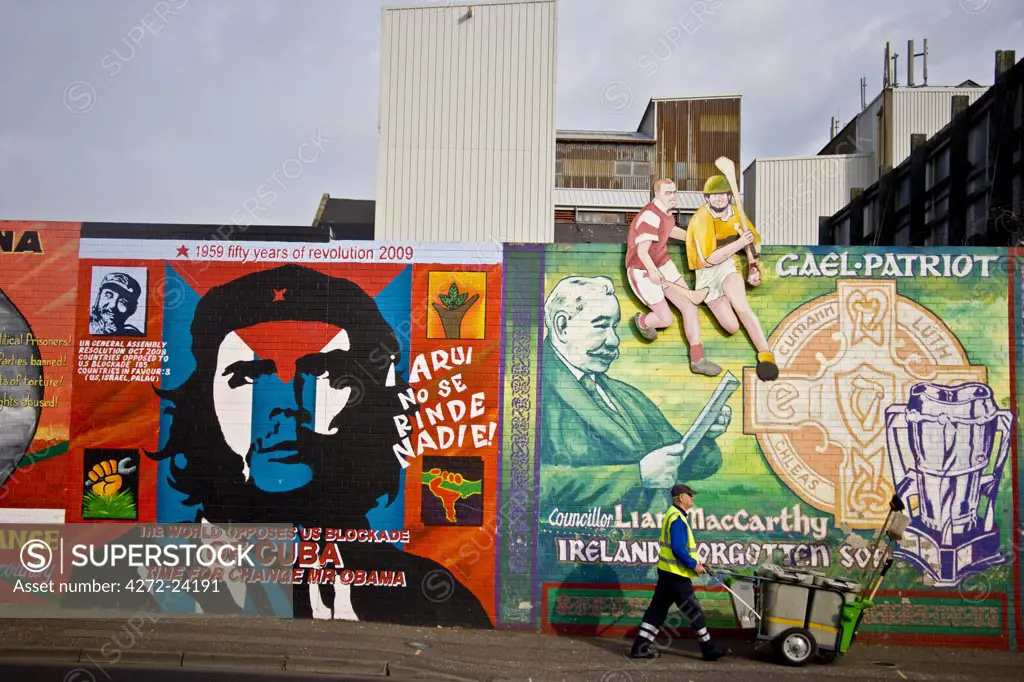 Republican murals along Falls Road, West Belfast, Belfast, North Ireland, UK.