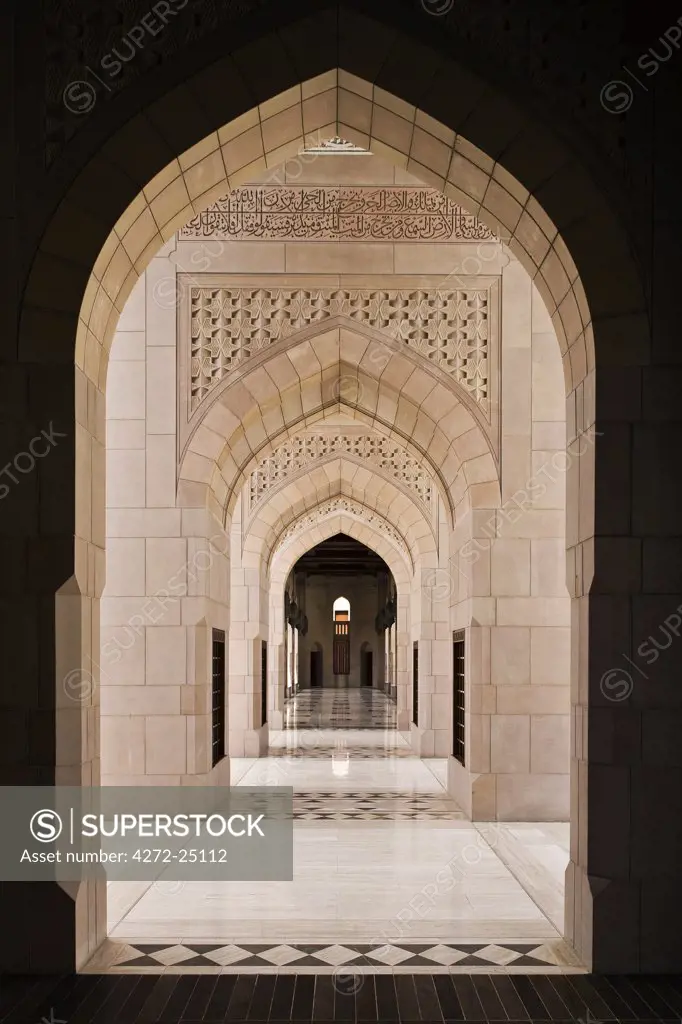 Oman, Muscat, Ghubrah, architectural detail of the courtyard adjacent to the main prayer hall of the Sultan Qaboos Grand Mosque.