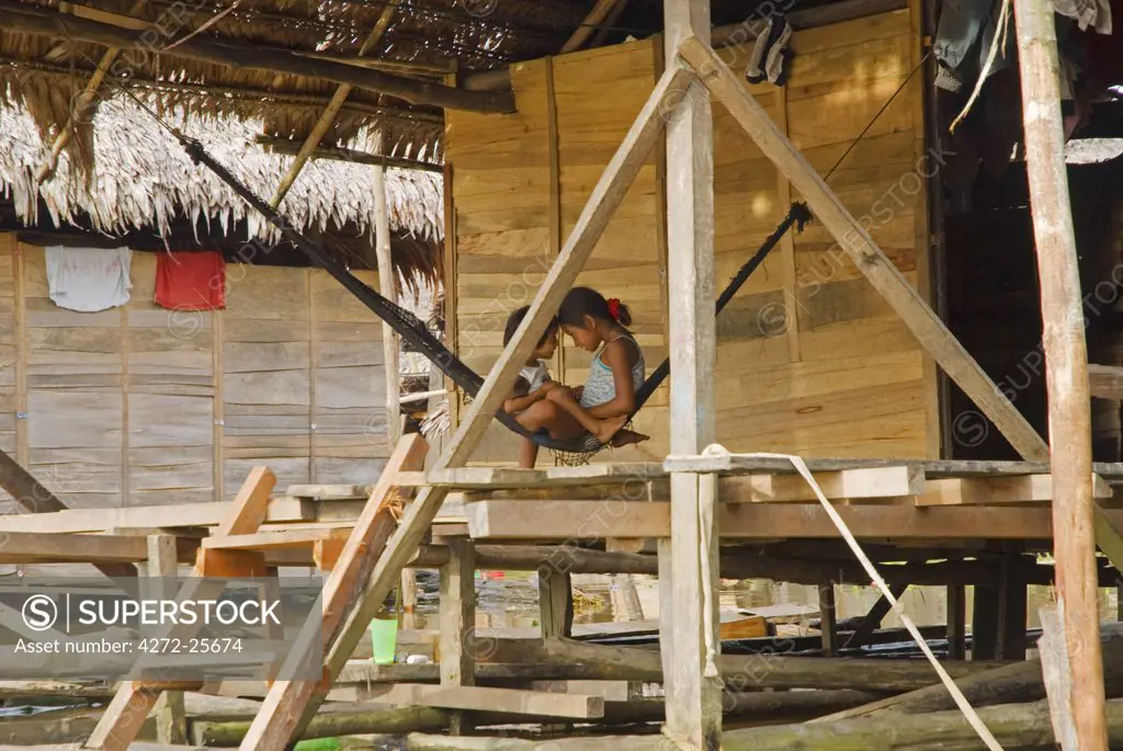 Peru, Amazon, Amazon River. The floating village of Belen, Iquitos.