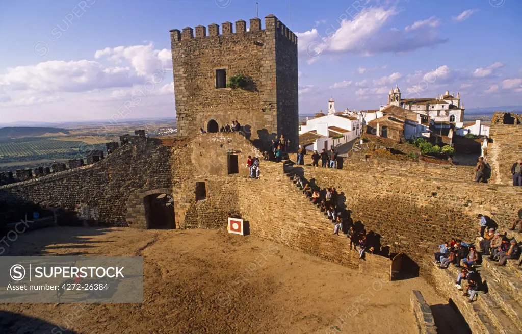 Portugal, Alentejo, Monsaraz. Bullfighting in the hilltop village of Monsaraz, Alentejo. Monsaraz has been inhabited since prehistoric times as the Celts, Romans, Visigoths and Moors each took full advantage of the hills defensive potential.