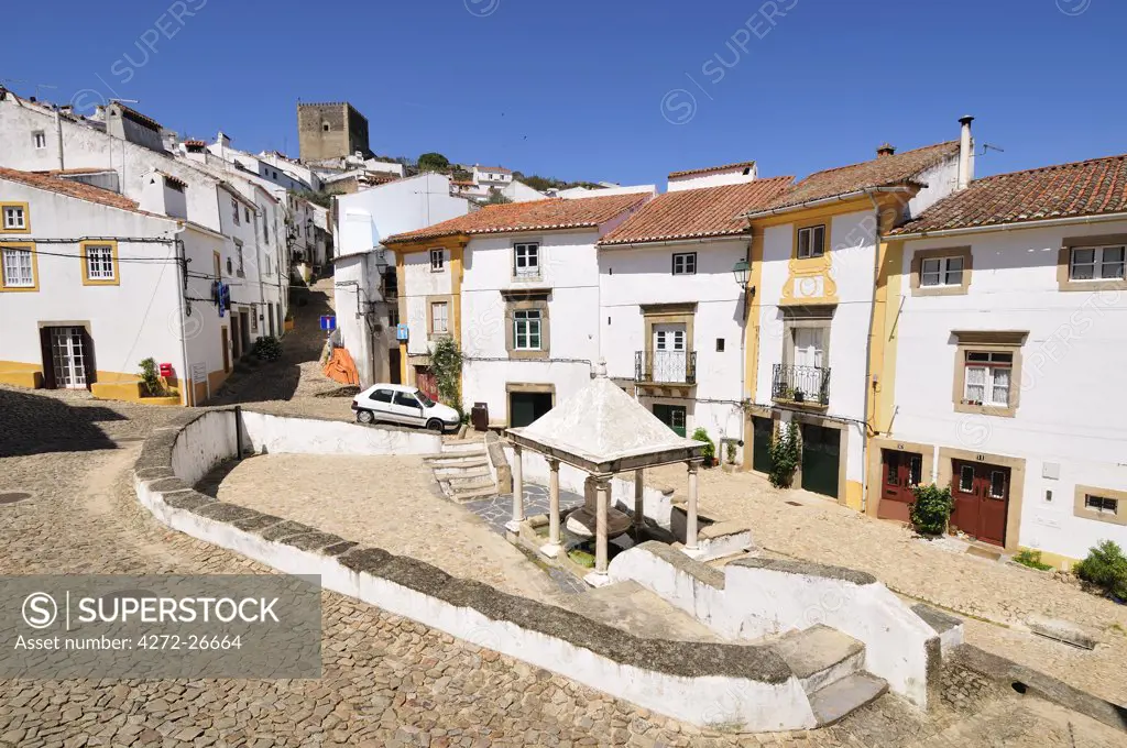 The jewish quarter and the manueline fountain in the historical village of Castelo de Vide, Alentejo, Portugal