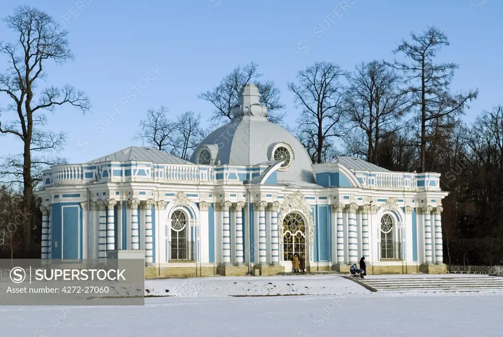 Russia, St Petersburg, Tsarskoye Selo (Pushkin). Catherine Palace - The Grotto. Designed by Rastrelli, the Grotto is situated at the north end of the great pond in the park of the Catherine Palace.