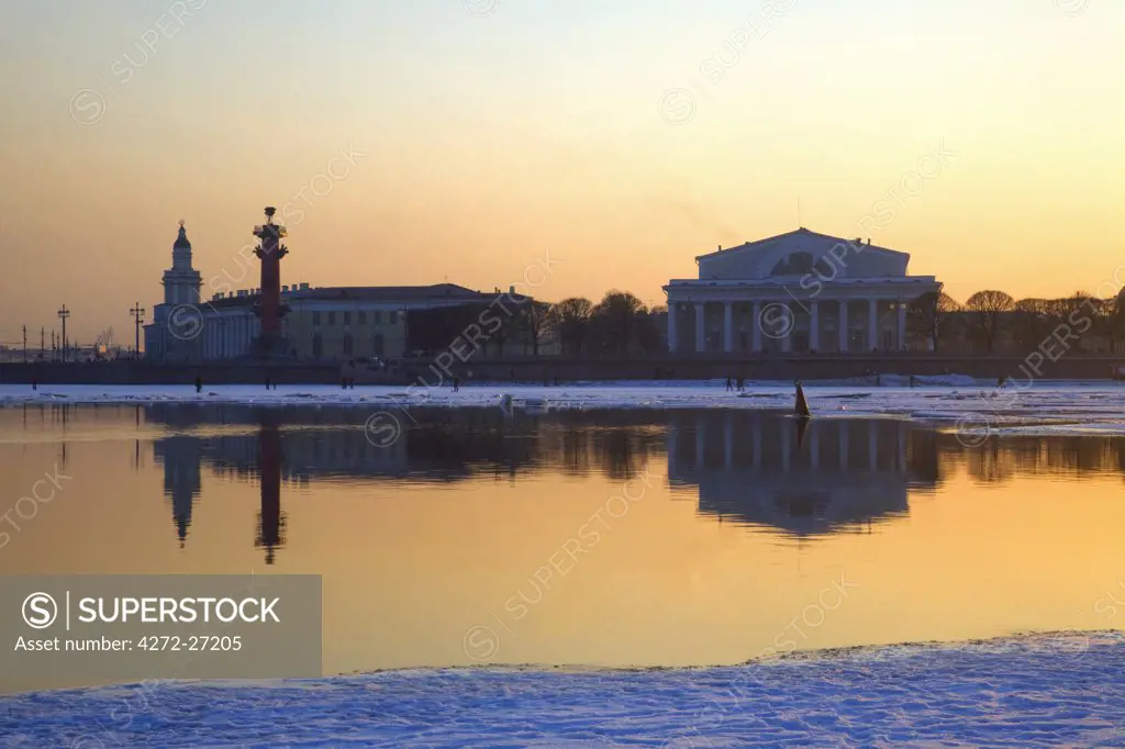 Russia; St.Petersburg; The Maritime Museum on Vassilevski Island with a Rostral column and the tower from the Kunstkamera