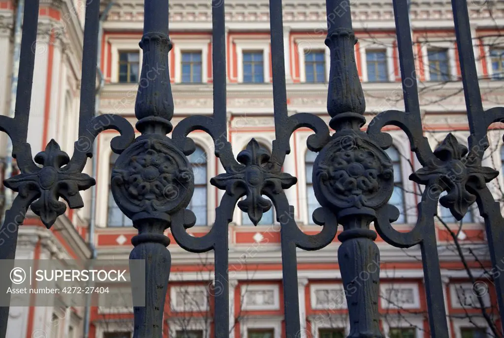 Russia, St. Petersburg; Detail of an iron gate in front of the Nikolaevski Palace