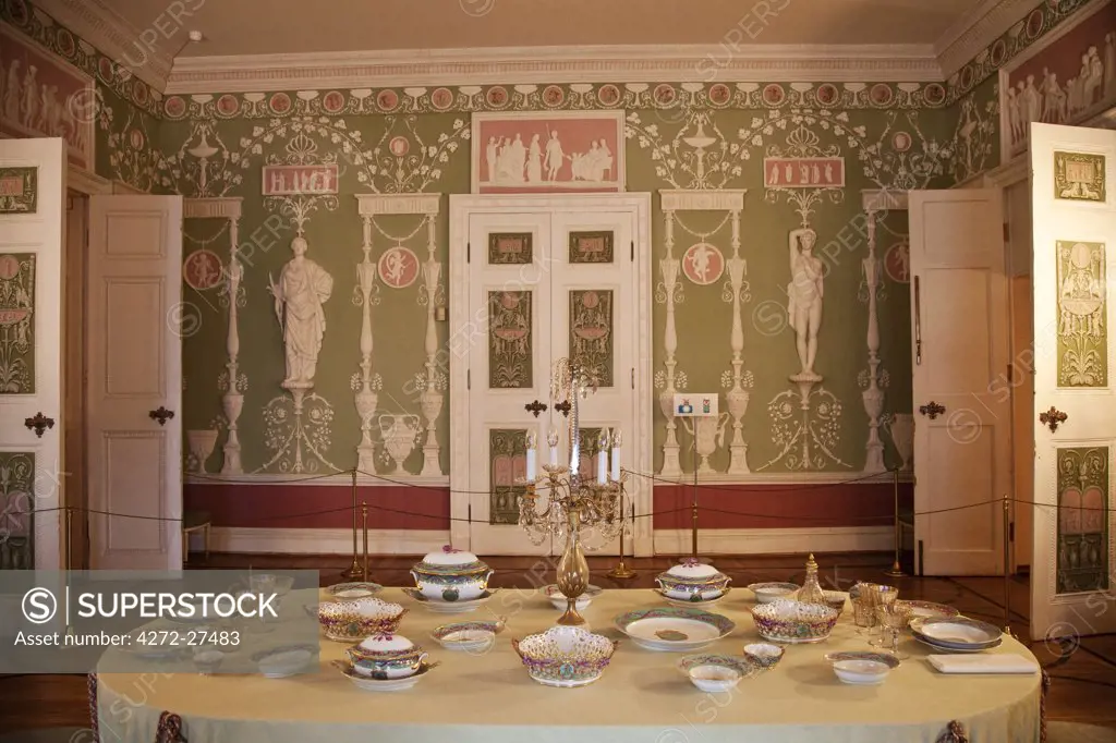 Russia, St Petersburg, Catherine Palace, Tsarskoe Selo.  Green Dining Room.  Charles Cameron's restrained neo-classical style contrasts with the baroque flamboyance of Rastrelli's work.