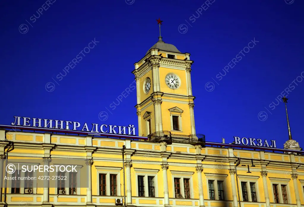 Moscow, Russia; The Leningradkiy Vokzal (Leningrad Station) linking trains from Moscow to St.Petersburg and its regions