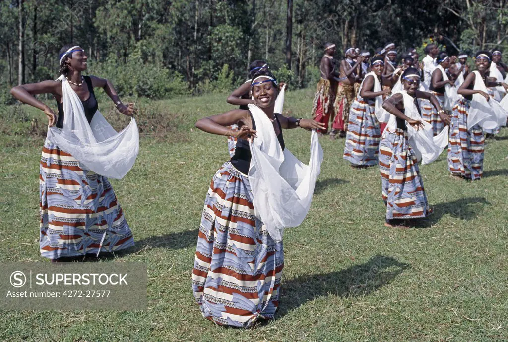 Intore dancers perform at Butare.  In the days of the monarchy in Rwanda, Intore dancers performed at the Royal Court. Today, several groups perform nationally and internationally. Their rhythm, movement and impressive drumming is widely acclaimed.