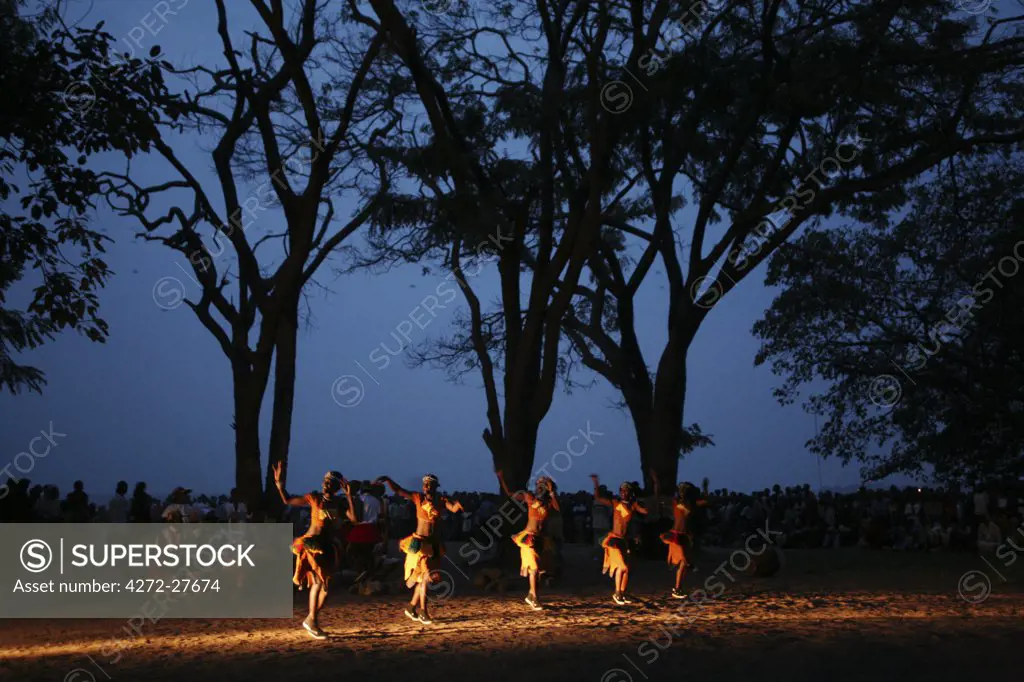 Gisenyi, Rwanda. A Ugandan dance group perfoms at FESPAD pan African dance festival.