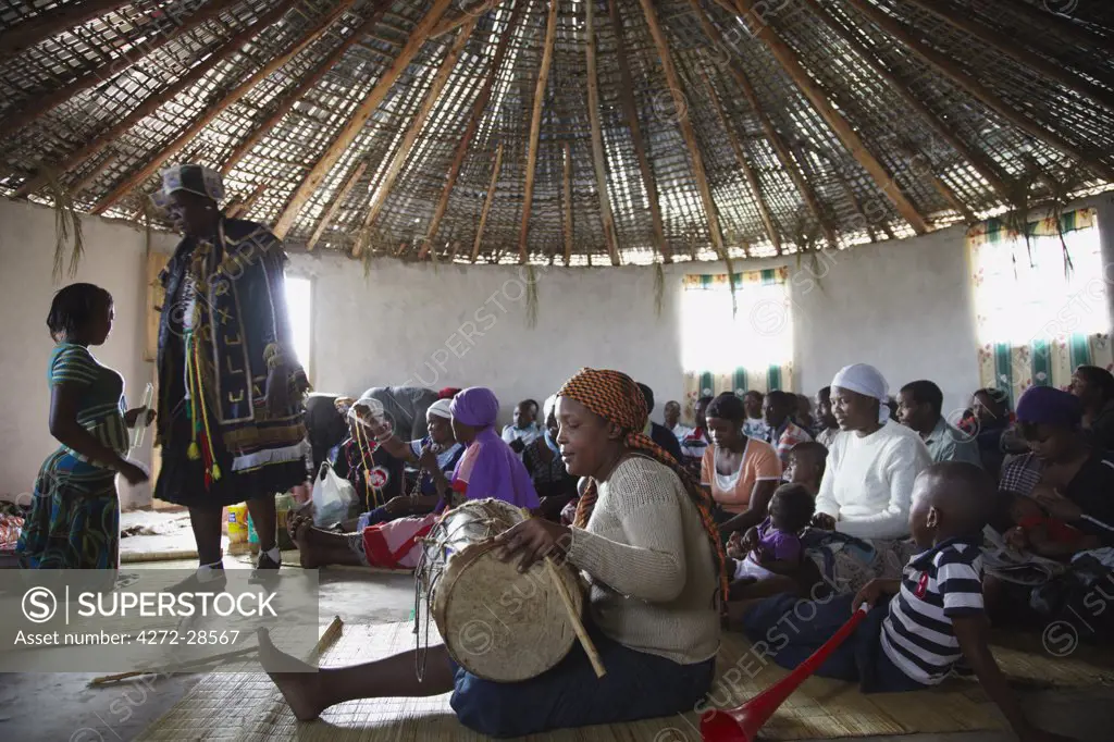 People worshipping at village healing ceremony, Eshowe, Zululand, KwaZulu-Natal, South Africa