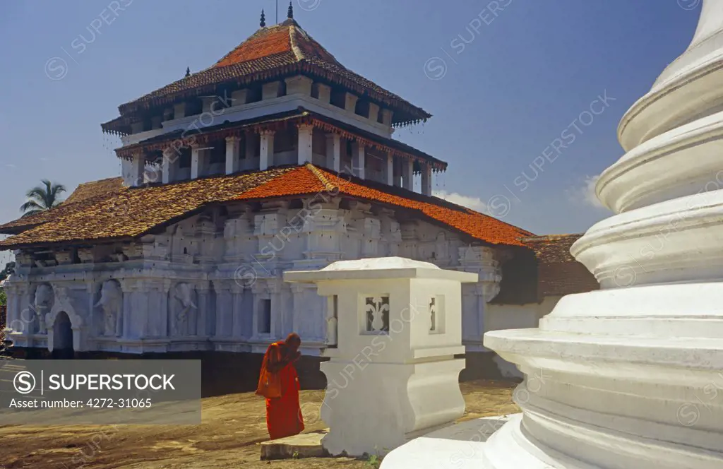 Sri Lanka, Near Kandy, Lankatilaka Mahaviharaya. C14th temple built by King Bhuvanekabahu IV following a mystical vision at this spot.