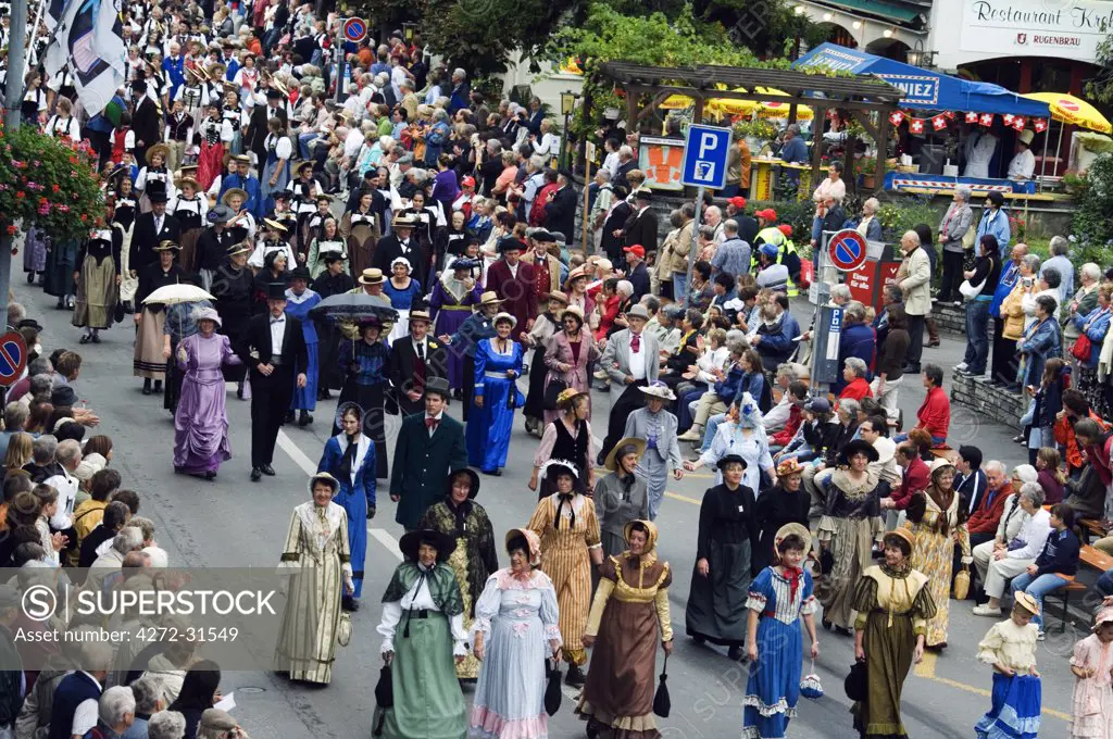 Unspunnen festival parade for the Unspunnen Bicentenary, Interlaken, Jungfrau Region, Switzerland