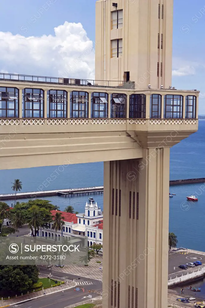 Brazil, Bahia, Salvador. Within the historic Old City, a UNESCO World Heritage site, the Elevador Lacerda that connects the upper town (Cidade Alta) to the lower town (Cidade Baixa).
