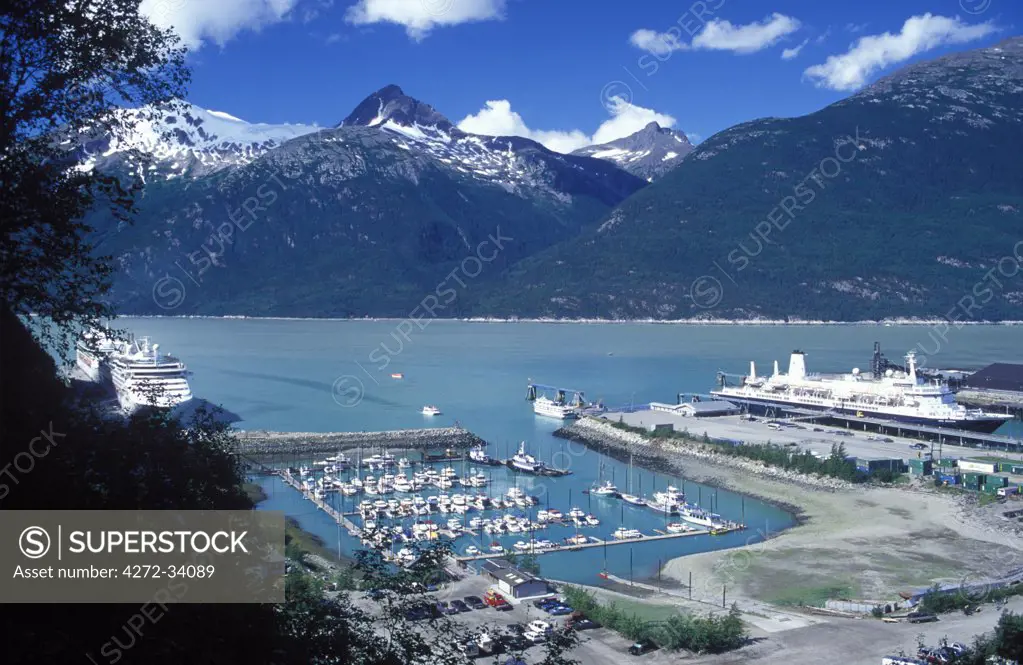 Skagway harbour with sailing boats and cruiseliners,   Alaska, USA