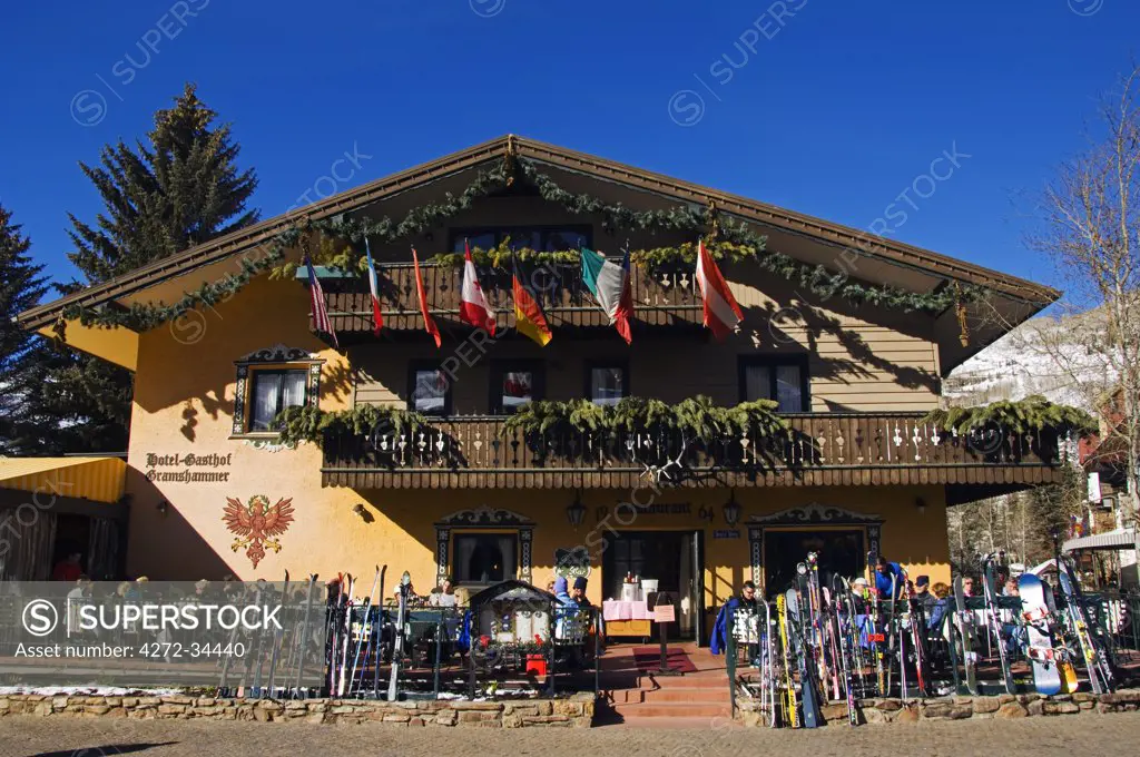 USA, Colorado, Vail Village Ski Resort. Apres Ski bar