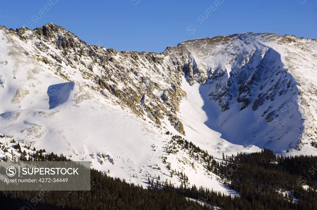 USA, Colorado. The Continental Divide which forms a border between two watersheds, water falling on one side drains to the Atlantic and on the other side to the Pacific
