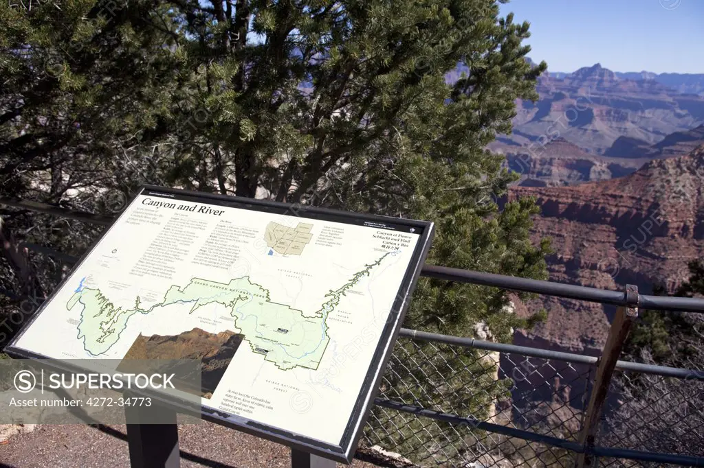 USA, Arizona, Grand Canyon National Park.   Information board overlooking the north rim of the canyon