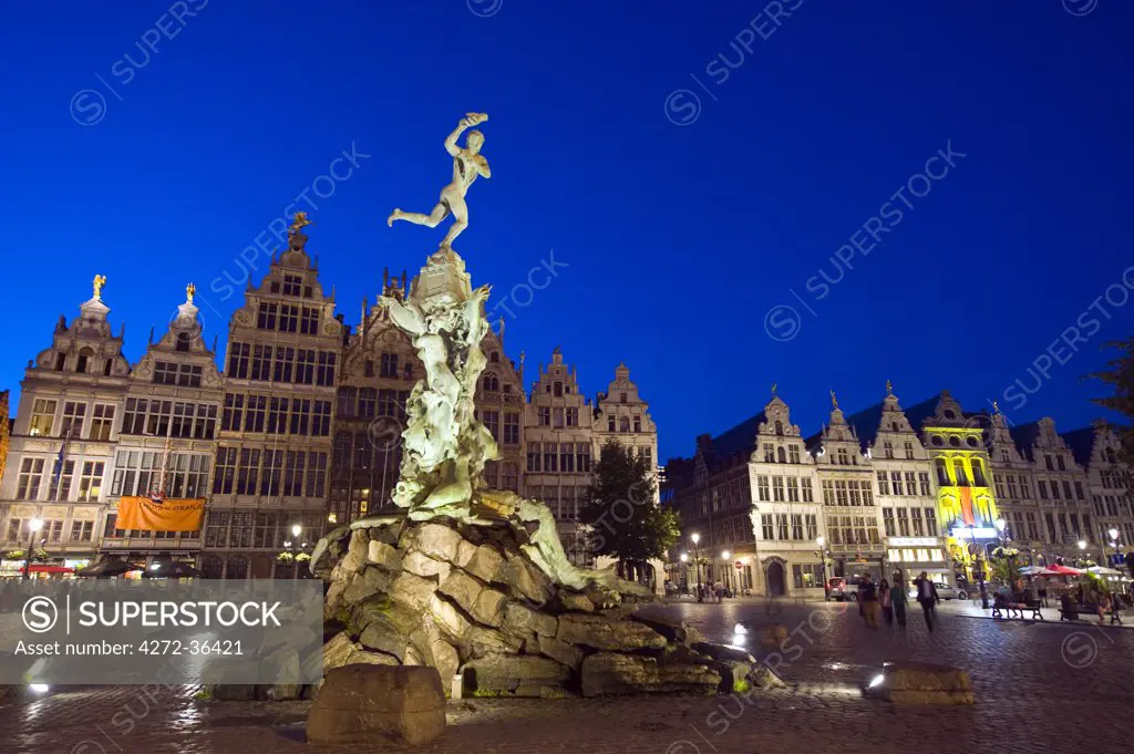 Europe, Belgium, Flanders, Antwerp, baroque Brabo fountain, 1887 by Jef Lambeaux, Grote Markt night time illumination
