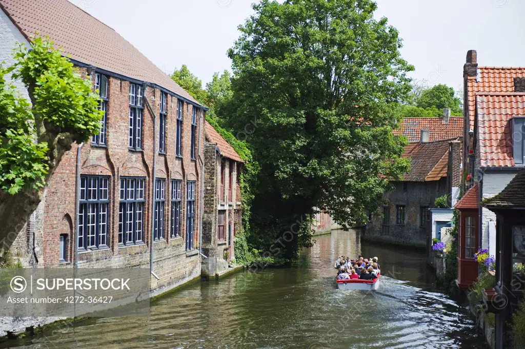 Europe, Belgium, Flanders, Bruges, tourist boat trip on the canal, old town, Unesco World Heritage Site