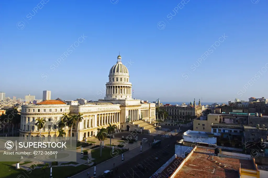 The Caribbean, West Indies, Cuba, Central Havana, Capitolio Nacional, Capitol building