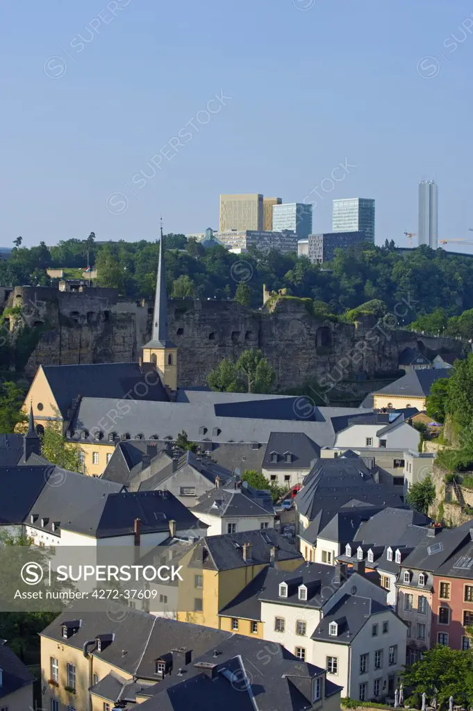 Europe; The Grand Duchy of Luxembourg, Luxembourg city, Unesco World Heritage site, old town, modern architecture of the EU district on Kirchberg Plateau and old town fortifications