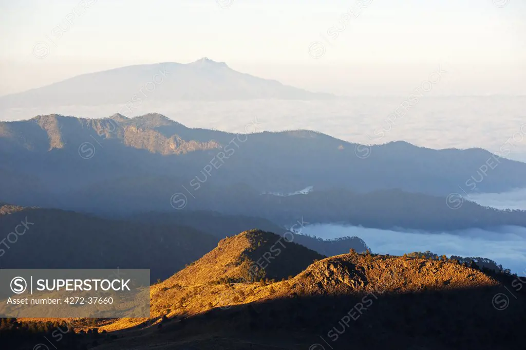 North America, Mexico, view from Pico de Orizaba; highest mountain in Mexico, over Veracruz state,