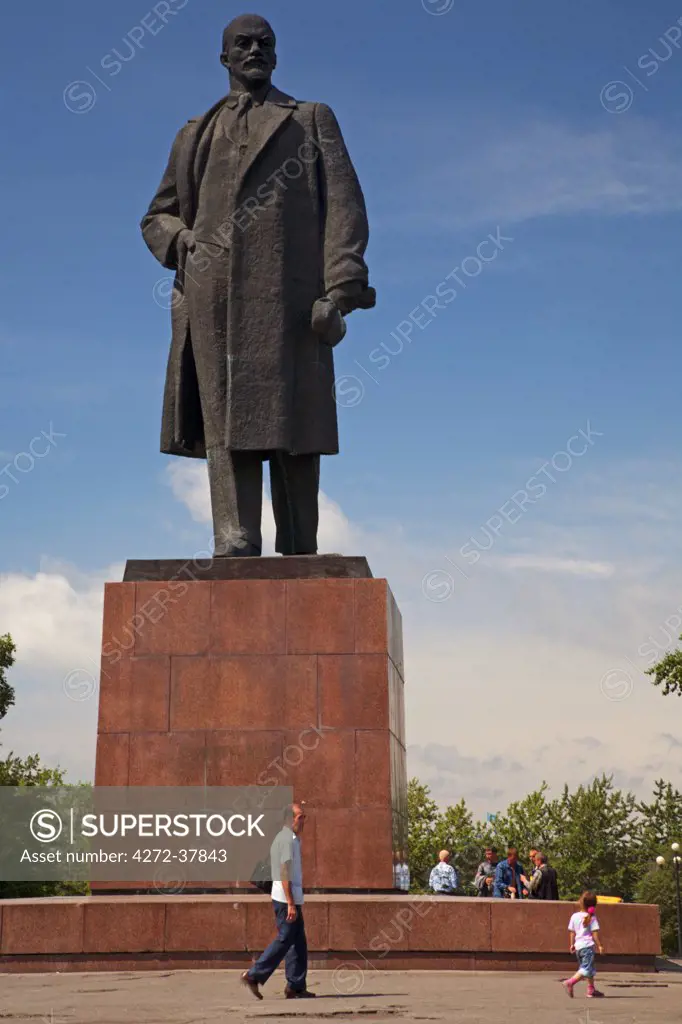 Sakhalin, Yuzhno-Sakhalinsk, Russia; The largest still standing monument for Lenin in the city centre